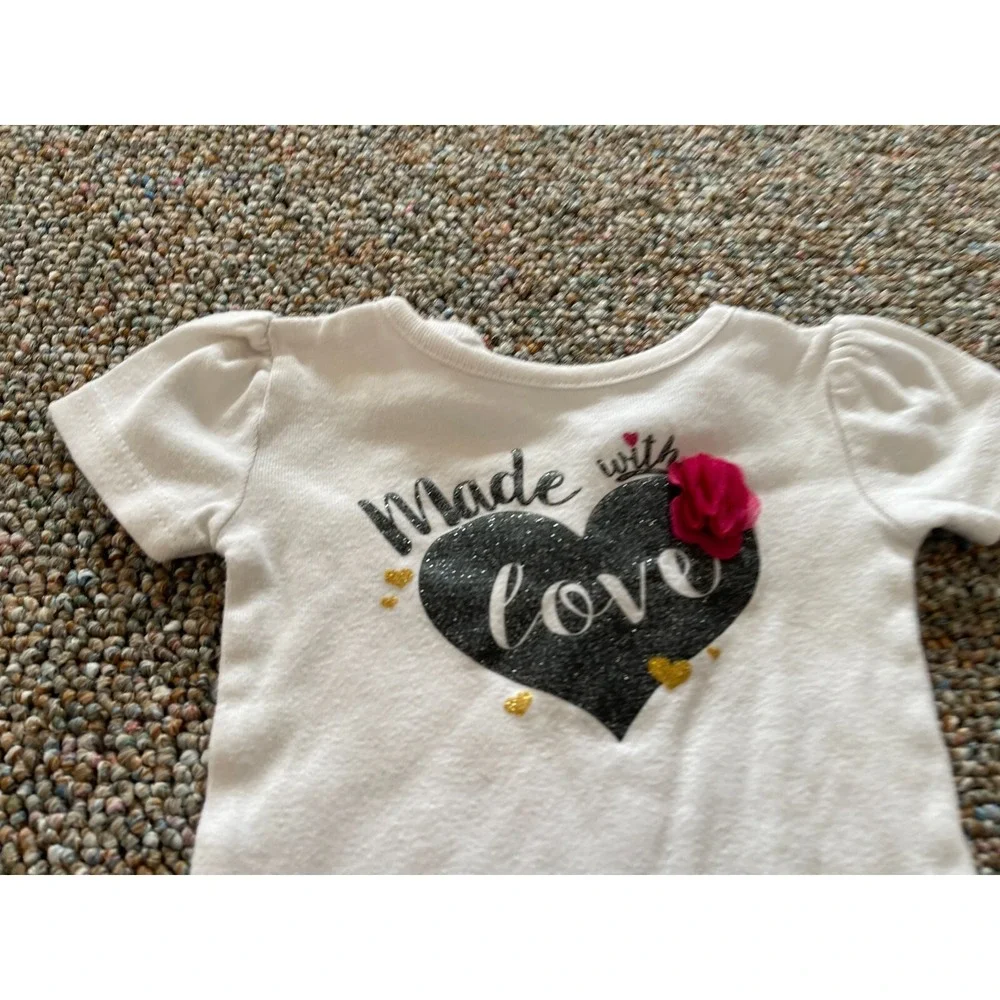 Baby Starters Girls Made with Love Glitter Heart Bodysuit 6M